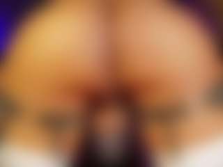 Live cam show with PauulaRH - Tease on Soda Cam