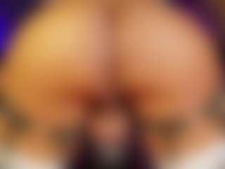 Live cam show with PauulaRH - Drinking on TeamSkeetLive