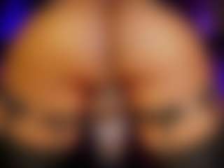 Live cam show with PauulaRH - Smoking on TottyGirls