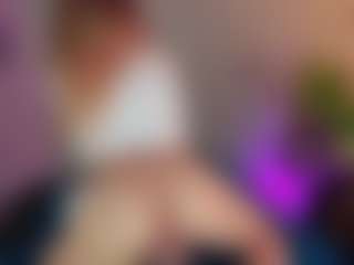 Live cam show with sweett-miia - Red Hair on Dolls Live
