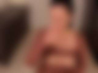 Live cam show with Miisscanela - Fingers on Cam Slut