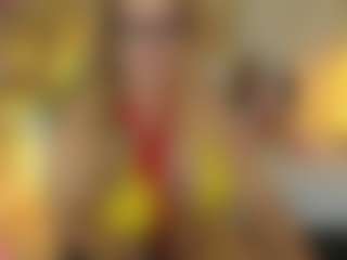 Live cam show with gisela27 - Glasses on StripNow