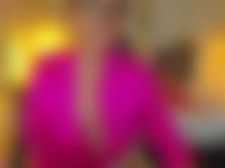 Live cam show with gisela27 - Glasses on Camsoda