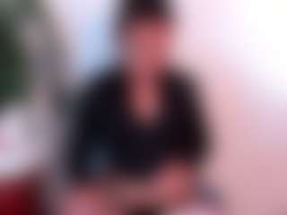 Live cam show with 1m-amber - Thong on CamClone