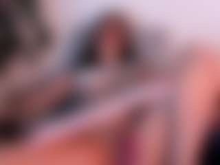 1m-amber MILF webcam performer live streaming