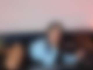 Live cam show with Pantyhose and Milf Alessa - Lush Brown Hair on slutload