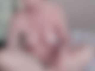 Alicia-Sage MILF webcam performer live streaming