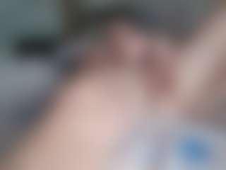 Alicia-Sage MILF webcam performer live streaming