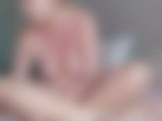 Alicia-Sage MILF webcam performer live streaming