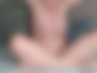Live cam show with Alicia-Sage - Granny Blonde Hair on AdultVida.com