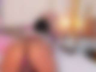 Live cam show with Irina-Foxx1 - Smoking on Camsoda