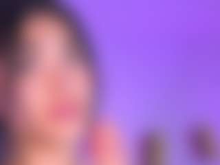 Live cam show with kaillyn-r - Small Ass on AdultVida.com