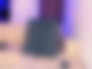 Live cam show with anali-myerss - Cumshot on Gym Cam Girls