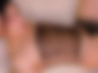 Live cam show with anali-myerss - Average on Milf Play