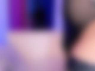 Live cam show with anali-myerss - Tease on Camsoda