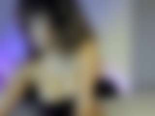Live cam show with CCSummerz - Innocent on Porn Luv