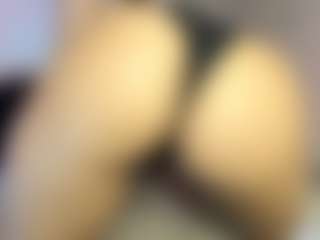 Live cam show with CCSummerz - Dreads on Camsoda