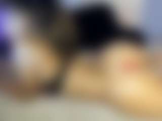 Live cam show with CCSummerz - Spank Lovense on AdultVida.com