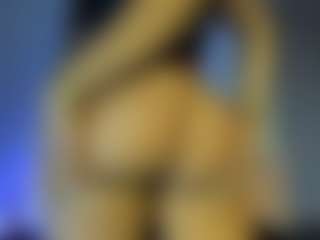 CCSummerz's Live Sex Cam Show