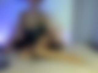 CCSummerz's Live Sex Cam Show