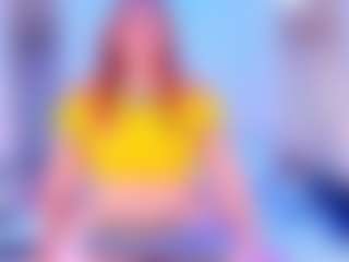Live cam show with Julia Davis - Teen (18+) on Fling VIP Chat
