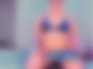 Live cam show with Julia Davis - Bondage on AdultVida.com