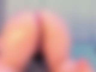 Live cam show with Julia Davis - Fetish on hrnylive.com