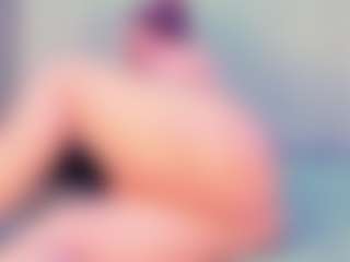 Live cam show with Julia Davis - Bondage on liverealitysex.com