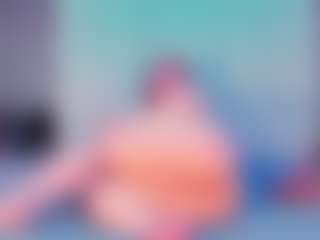 Live cam show with Julia Davis - Interactivetoy Granny on Chatstar