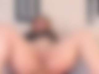 Live cam show with Julia Davis - Creampie on Camsoda