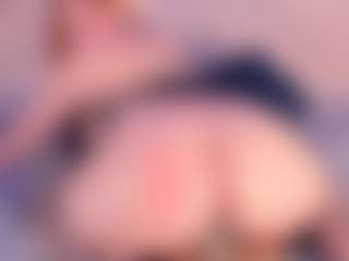 Live cam show with Julia Davis - Interactivetoy Teen (18+) on x69.live