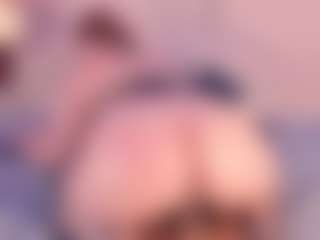 Julia Davis's Live Sex Cam Show