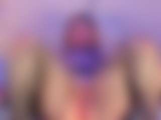 Julia Davis's Live Sex Cam Show