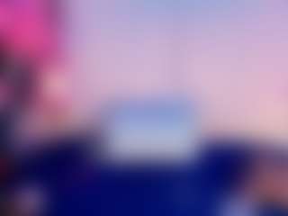 Live cam show with Julia Davis - Bdsm on AdultVida.com