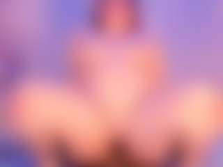 Live cam show with Julia Davis - Bdsm on Camsoda
