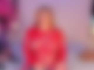 Live cam show with Julia Davis - Facefuck on Gym Cam Girls
