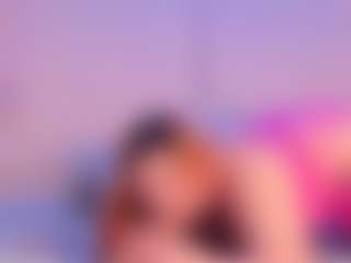 Live cam show with Julia Davis - HD on sexylive.show