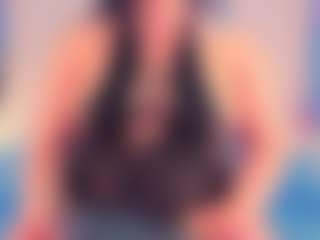 Live cam show with Julia Davis - Oil on WildCum