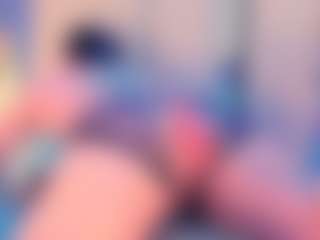 Live cam show with Julia Davis - Big Tits on fapnchat