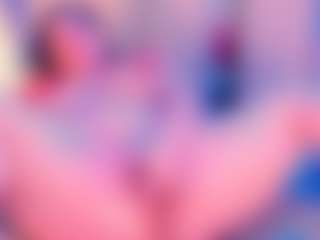 Live cam show with Julia Davis - Tease Big Tits on Camsoda