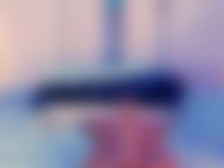 Live cam show with Julia Davis - Anal on TottyGirls