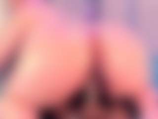 Live cam show with Julia Davis - Roleplay on Camsoda