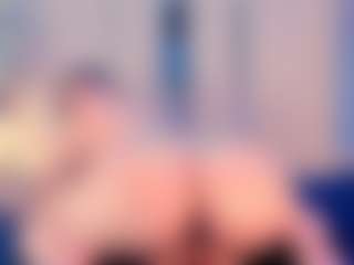 Live cam show with Julia Davis - Control on Soda Cam