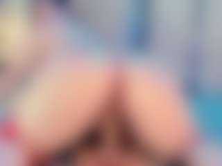Julia Davis's Live Sex Cam Show