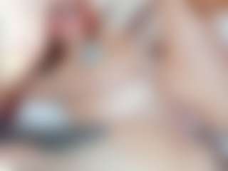 Live cam show with MelanieKlaus2 - Public BBW on CamwithHer