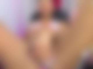 Live cam show with Sofia-dollx - Cumshot on AdultVida.com
