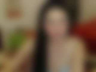 Live cam show with SophieFantasys - Muscular on Milf Play