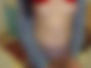 Live cam show with SophieFantasys - Cumshot on SpunkLive