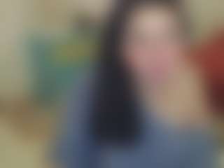 Live-Cam-Show mit SophieFantasys - Nipple Piercings auf Camsoda