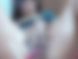 Live cam show with CarolinaAngel - Flashing on xDating